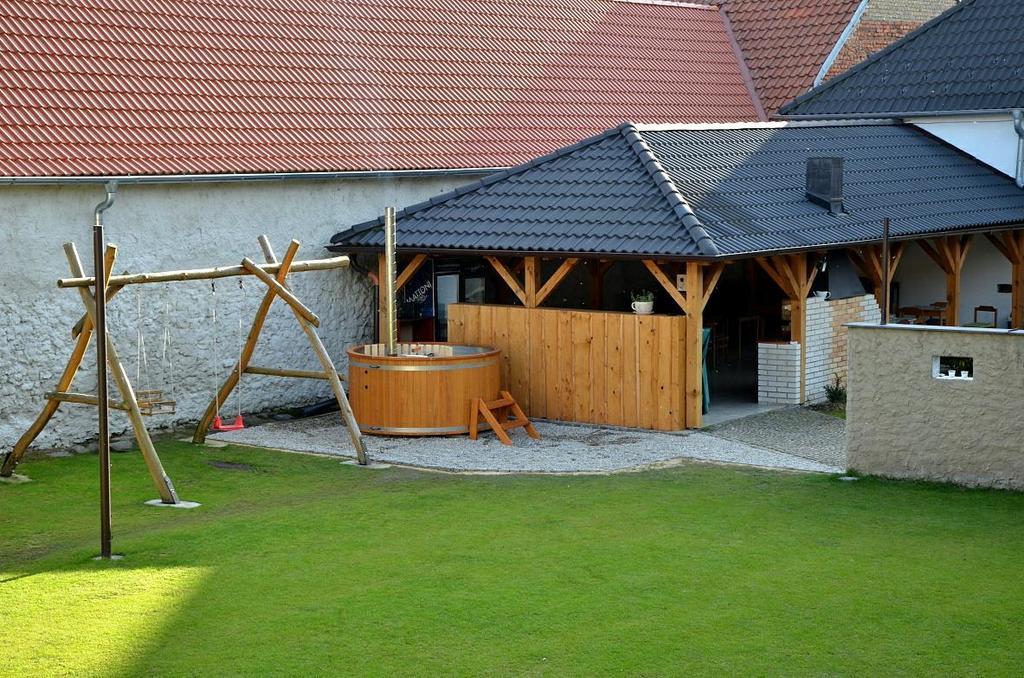 Statek 3 - Wellness & Spa Hotel Hluboka nad Vltavou Bagian luar foto