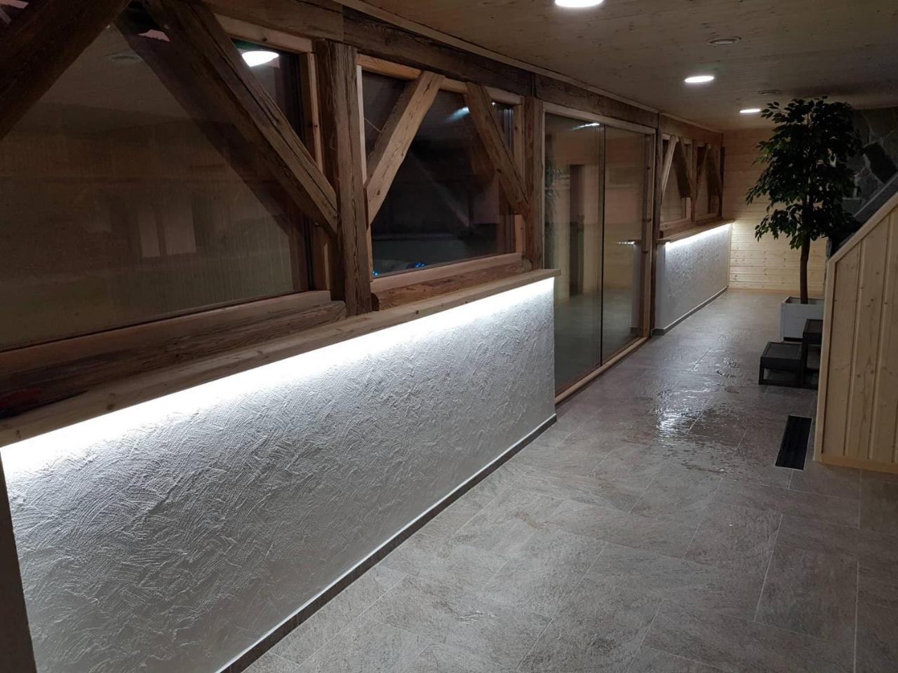Statek 3 - Wellness & Spa Hotel Hluboka nad Vltavou Bagian luar foto