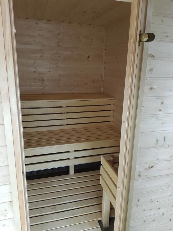 Statek 3 - Wellness & Spa Hotel Hluboka nad Vltavou Bagian luar foto