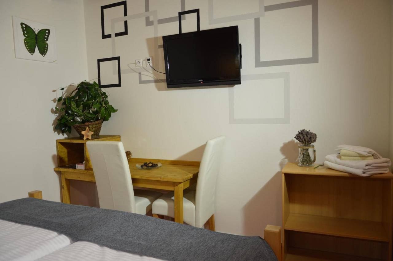 Statek 3 - Wellness & Spa Hotel Hluboka nad Vltavou Bagian luar foto