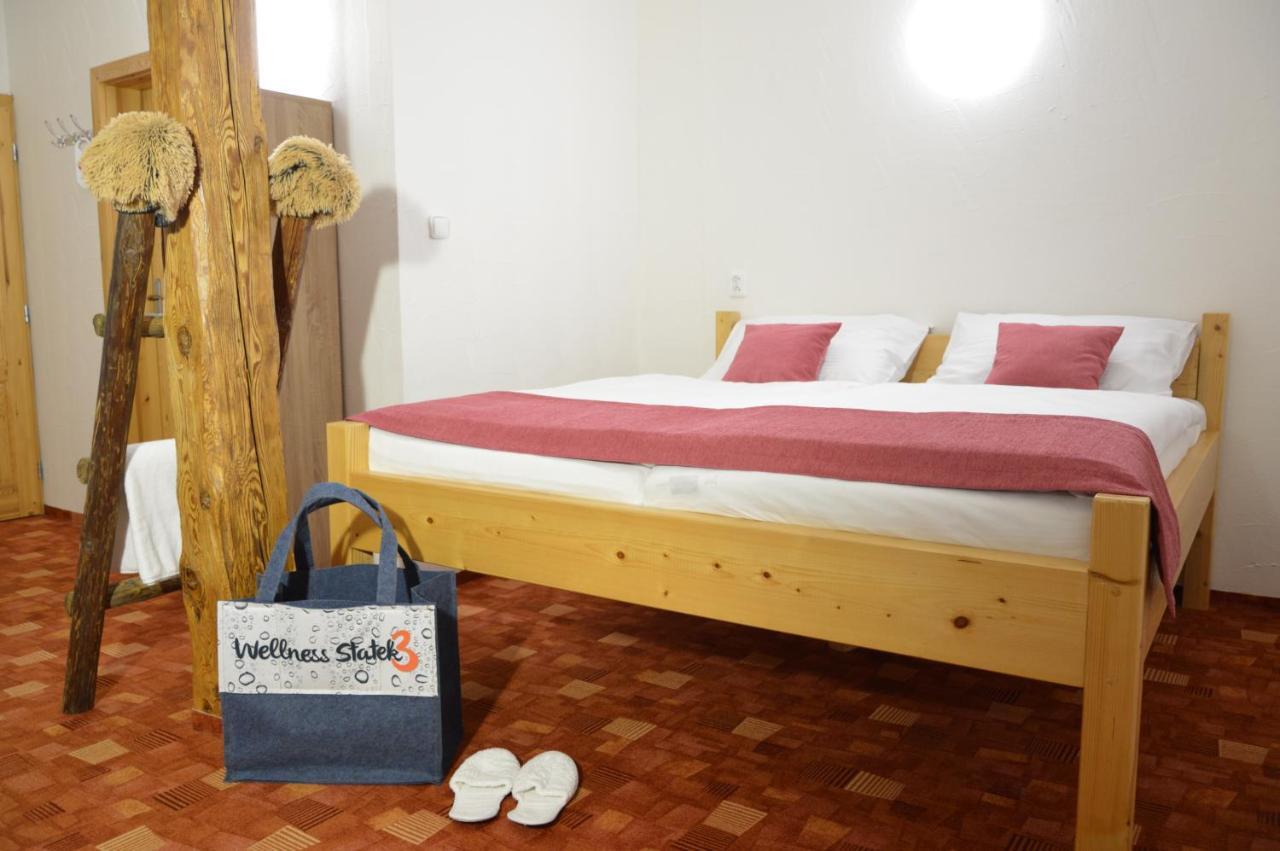 Statek 3 - Wellness & Spa Hotel Hluboka nad Vltavou Bagian luar foto