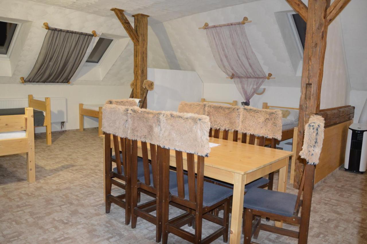 Statek 3 - Wellness & Spa Hotel Hluboka nad Vltavou Bagian luar foto
